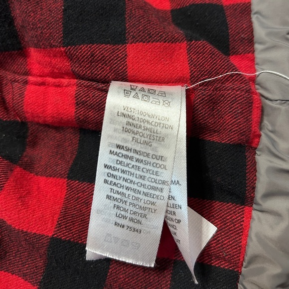 2T Plaid Winter Vest - Picture 6 of 6